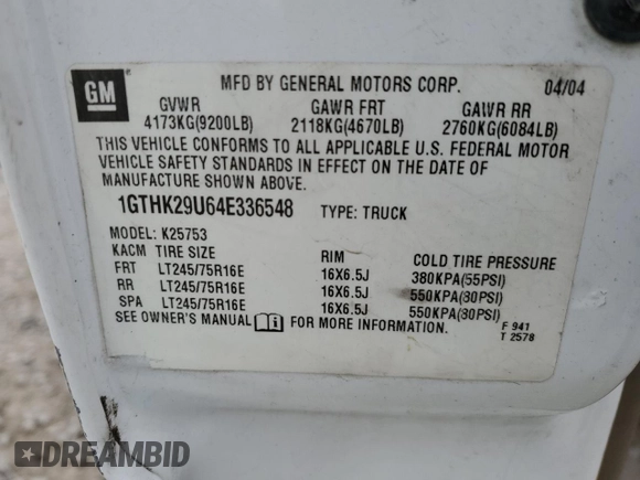 2004 GMC Sierra 2500HD SLE z VIN 1GTHK29U64E336548, wystawiony jako Copart lot #44979505 z przebiegiem 226 577 mil mil oraz Szkoda całkowita • Salvage title. Historia ofert i sprzedaży dostępna na DreamBid. Obrazek 12.