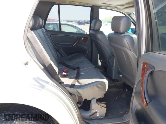 1998 Mercedes-Benz M 320/430/500 with VIN 4JGAB54E4WA028044, listed as a IAAI auction lot 42013560 with 196,372 mi miles and . Bid and sale history available at DreamBid. Image 8.