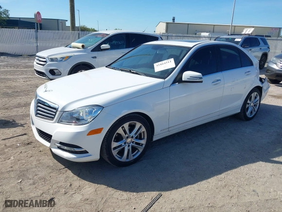 2013 Mercedes-Benz C-Class C 250 Sport with VIN WDDGF4HB0DR290225, listed as a IAAI auction lot 41864511 with 68,081 mi miles. Bid and sale history available at carsss.com. Image 17.
