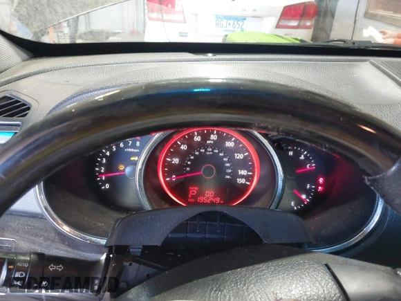2012 Kia Sorento SX with VIN 5XYKW4A2XCG209369, listed as a IAAI auction lot 41693091 with 195,249 mi miles. Bid and sale history available at carsss.com. Image 7.