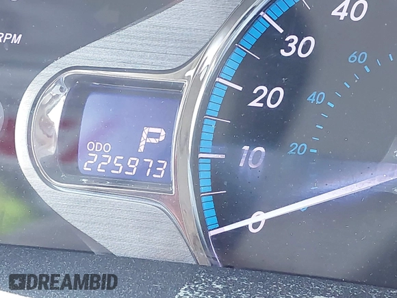2012 Toyota Sienna XLE AAS z VIN 5TDYK3DC0CS268826, wystawiony jako IAAI lot #42317442 z przebiegiem 225 973 mil mil oraz . Historia ofert i sprzedaży dostępna na DreamBid. Obrazek 15.