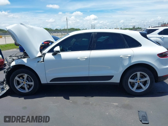 2018 Porsche Macan with VIN WP1AA2A55JLB07597, listed as a IAAI auction lot 42480683 with Not provided miles and . Bid and sale history available at DreamBid. Image 15.