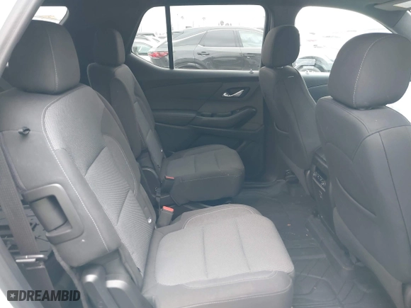 2022 Chevrolet Traverse LT Cloth with VIN 1GNERGKW8NJ138562, listed as a IAAI auction lot 41730860 with 36,276 mi miles. Bid and sale history available at carsss.com. Image 8.