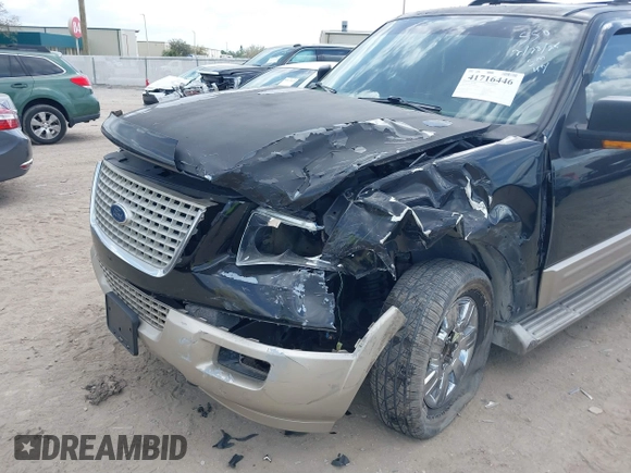 2005 Ford Expedition Eddie Bauer with VIN 1FMFU18535LA64734, listed as a IAAI auction lot 41716446 with 173,800 mi miles. Bid and sale history available at carsss.com. Image 6.