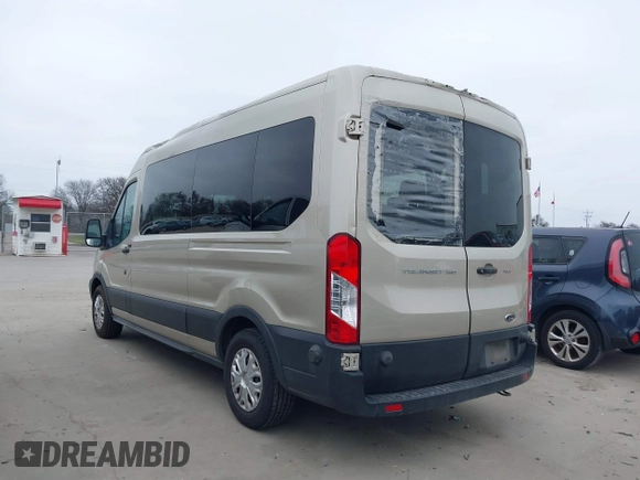 2019 Ford Transit Passenger XL with VIN 1FBAX2CM4KKA98570, listed as a IAAI auction lot 41639583 with 117,876 mi miles and . Bid and sale history available at carsss.com. Image 3.