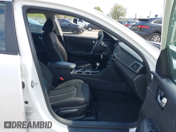 2018 Kia Optima S с VIN 5XXGT4L33JG198575, выставлен на аукционе IAAI как лот 42165133 с пробегом 44 808 миль миль и . История ставок и продаж доступна на DreamBid. Изображение 5.
