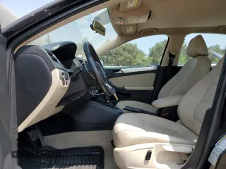 2013 Volkswagen Jetta SE with VIN 3VWDX7AJ4DM257210, listed as a Copart auction lot 61043365 with 85,166 mi miles and Salvage title. Bid and sale history available at DreamBid. Image 7.