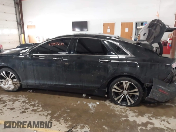 2015 Lincoln MKZ Hybrid with VIN 3LN6L2LU4FR602416, listed as a IAAI auction lot 41357234 with 170,593 mi miles. Bid and sale history available at carsss.com. Image 15.