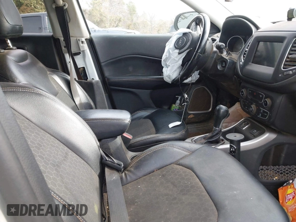 2019 Jeep Compass Latitude with VIN 3C4NJCBB9KT654889, listed as a IAAI auction lot 41406193 with 151,958 mi miles and . Bid and sale history available at DreamBid. Image 5.
