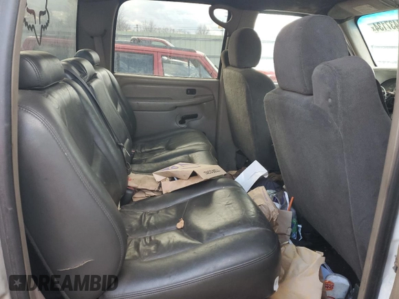 2004 Chevrolet Silverado 3500 DRW z VIN 1GCJK33104F120422, wystawiony jako Copart lot #78437134 z przebiegiem 277 609 mil mil oraz Szkoda całkowita • Salvage title. Historia ofert i sprzedaży dostępna na DreamBid. Obrazek 10.