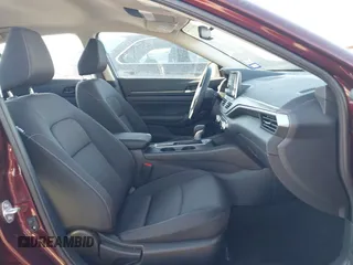 2025 Nissan Altima SV z VIN 1N4BL4DV1SN390275, wystawiony jako IAAI lot #42223725 z przebiegiem 1640 mil mil oraz . Historia ofert i sprzedaży dostępna na DreamBid. Obrazek 5.