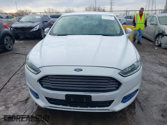2015 Ford Fusion SE with VIN 3FA6P0H70FR185771, listed as a IAAI auction lot 41485907 with 186,353 mi miles. Bid and sale history available at carsss.com. Image 12.