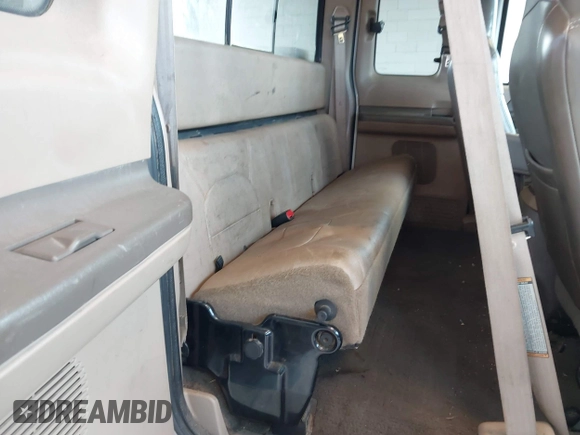1999 Ford F-250 XL с VIN 1FTNX21F0XED29133, выставлен на аукционе IAAI как лот 41713142 с пробегом 357 060 миль миль и . История ставок и продаж доступна на DreamBid. Изображение 8.