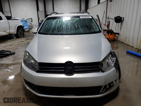 2010 Volkswagen Jetta SportWagen SE with VIN 3VWTZ7AJ8AM613773, listed as a Copart auction lot 43980685 with 0 mi miles and Salvage Title. Bid and sale history available at carsss.com. Image 5.