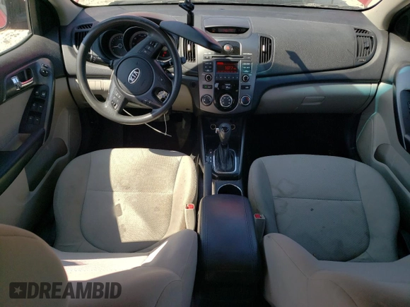 2013 Kia Forte EX with VIN KNAFU4A25D5682191, listed as a Copart auction lot 70066134 with 118,587 mi miles and Clean Title. Bid and sale history available at carsss.com. Image 8.