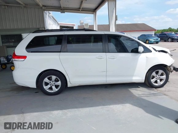 2014 Toyota Sienna LE AAS with VIN 5TDKK3DC2ES513425, listed as a IAAI auction lot 42107820 with 367,844 mi miles and . Bid and sale history available at carsss.com. Image 14.