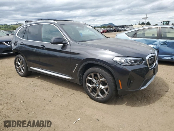 2022 BMW X3 xDrive30i with VIN 5UX53DP02N9J49988, listed as a Copart auction lot 52030915 with 32,916 mi miles and Salvage Title. Bid and sale history available at DreamBid. Image 4.