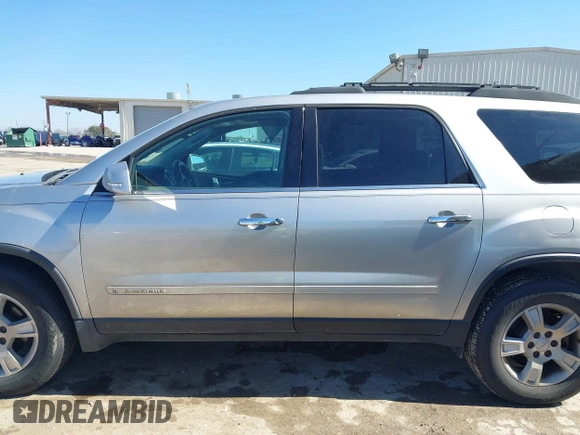 2007 GMC Acadia SLT with VIN 1GKEV33727J150802, listed as a IAAI auction lot 41646005 with 220,972 mi miles. Bid and sale history available at carsss.com. Image 14.