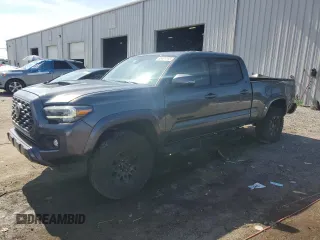 2022 Toyota Tacoma SR5 with VIN 3TMDZ5BN2NM121842, listed as a Copart auction lot 58401745 with 44,606 mi miles and Salvage title. Bid and sale history available at DreamBid. Image 1.