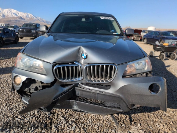 2013 BMW X3 xDrive28i with VIN 5UXWX9C55D0D08550, listed as a Copart auction lot 43002315 with 158,201 mi miles and Salvage Title. Bid and sale history available at carsss.com. Image 5.