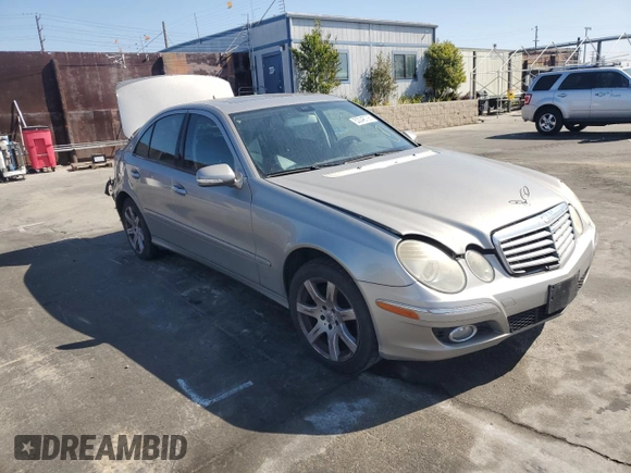 2008 Mercedes-Benz E-Class Luxury 3.5L with VIN WDBUF56X18B344131, listed as a Copart auction lot 52046795 with 230,649 mi miles and Clean Title. Bid and sale history available at carsss.com. Image 4.