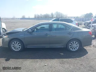 2014 Toyota Camry Hybrid LE with VIN 4T1BD1FK6EU129691, listed as a IAAI auction lot 41796112 with 264,392 mi miles. Bid and sale history available at carsss.com. Image 14.