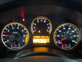 2011 Nissan Armada Platinum z VIN 5N1AA0NC8BN618558, wystawiony jako Copart lot #46445345 z przebiegiem 109 365 mil mil oraz Szkoda całkowita • Salvage title. Historia ofert i sprzedaży dostępna na DreamBid. Obrazek 9.