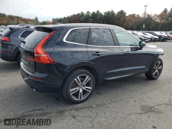 2021 Volvo XC60 Momentum with VIN YV4A22RK7M1721444, listed as a Copart auction lot 77663314 with 0 mi miles and Salvage Title. Bid and sale history available at carsss.com. Image 3.