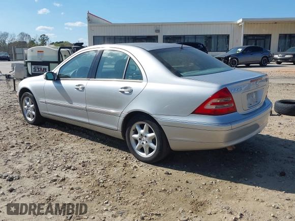 2001 Mercedes-Benz C 230/260/280/320 with VIN WDBRF61J71F080734, listed as a IAAI auction lot 41869908 with 274,574 mi miles and . Bid and sale history available at DreamBid. Image 3.