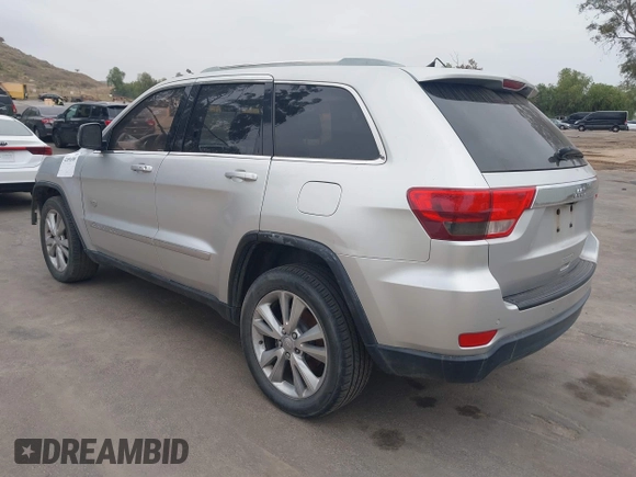 2011 Jeep Grand Cherokee Laredo with VIN 1J4RS4GG1BC646719, listed as a IAAI auction lot 42056300 with Not Provided miles and . Bid and sale history available at DreamBid. Image 3.