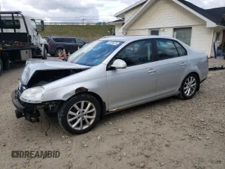 2010 Volkswagen Jetta Sedan Limited with VIN 3VWRZ7AJ1AM158842, listed as a Copart auction lot 53259575 with 85,631 mi miles and Salvage Title. Bid and sale history available at carsss.com. Image 1.