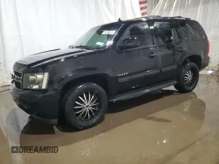 2010 Chevrolet Tahoe LT z VIN 1GNUKBE00AR199572, wystawiony jako Copart lot #52329195 z przebiegiem 163 701 mil mil oraz Czysty tytuł • Clean title. Historia ofert i sprzedaży dostępna na DreamBid. Obrazek 1.