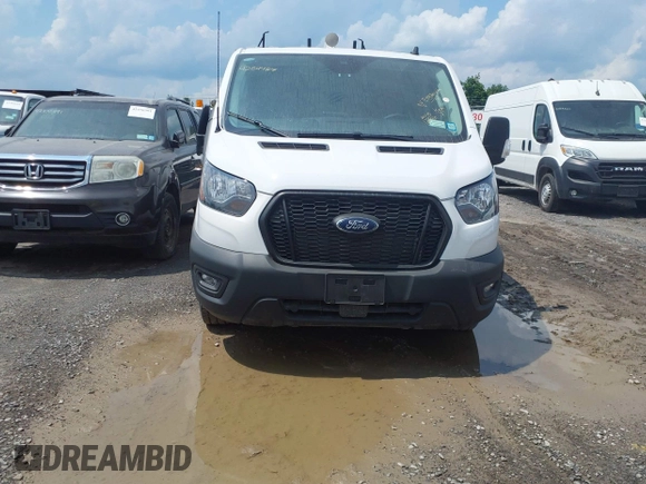 2024 Ford Transit z VIN 1FTYE2Y87RKA82840, wystawiony jako IAAI lot #42644818 z przebiegiem 10 940 mil mil oraz . Historia ofert i sprzedaży dostępna na DreamBid. Obrazek 12.