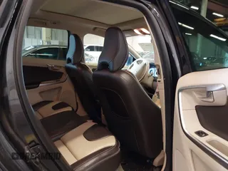 2010 Volvo XC60 3.0T with VIN YV4992DZ4A2019817, listed as a IAAI auction lot 41720823 with 138,530 mi miles. Bid and sale history available at carsss.com. Image 8.
