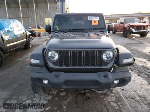 2024 Jeep Wrangler Sport с VIN 1C4PJXKN8RW291502, выставлен на аукционе Copart как лот 88326985 с пробегом 4 720 миль миль и Списание • Salvage title. История ставок и продаж доступна на DreamBid. Изображение 5.