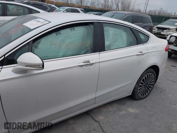 2017 Ford Fusion SE z VIN 3FA6P0HDXHR178108, wystawiony jako IAAI lot #41008773 z przebiegiem 96 598 mil mil oraz . Historia ofert i sprzedaży dostępna na DreamBid. Obrazek 14.