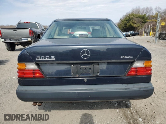 1986 Mercedes-Benz 300 E z VIN WDBEA30D7GA264150, wystawiony jako Copart lot #48736065 z przebiegiem 139 066 mil mil oraz Czysty tytuł • Clean title. Historia ofert i sprzedaży dostępna na DreamBid. Obrazek 6.
