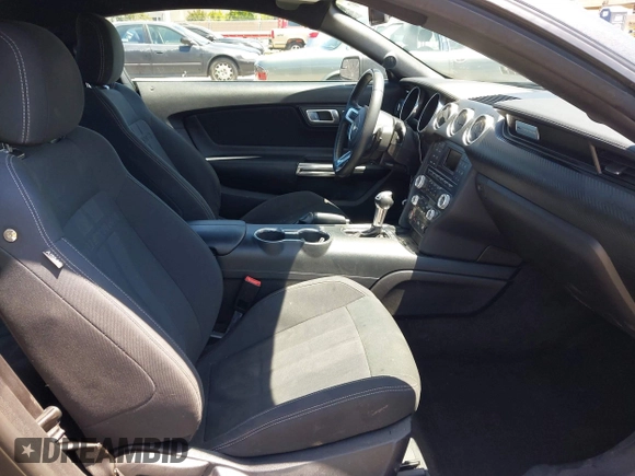 2018 Ford Mustang EcoBoost с VIN 1FA6P8TH1J5145175, выставлен на аукционе IAAI как лот 42268107 с пробегом 97 211 миль миль и . История ставок и продаж доступна на DreamBid. Изображение 5.