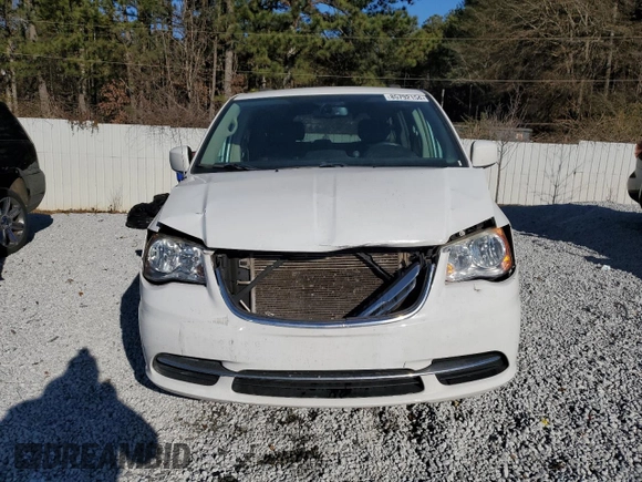 2015 Chrysler Town & Country LX with VIN 2C4RC1AG1FR675404, listed as a Copart auction lot 85792154 with 164,399 mi miles and Salvage Title. Bid and sale history available at carsss.com. Image 5.