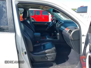 2013 Lexus GX 460 Premium z VIN JTJJM7FX8D5056053, wystawiony jako IAAI lot #42167295 z przebiegiem 189 652 mil mil oraz . Historia ofert i sprzedaży dostępna na DreamBid. Obrazek 5.