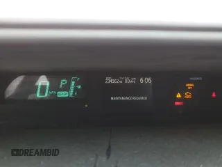 2012 Toyota Prius One z VIN JTDKDTB3XC1011799, wystawiony jako Copart lot #54241375 z przebiegiem 234 562 mil mil oraz Szkoda całkowita • Salvage title. Historia ofert i sprzedaży dostępna na DreamBid. Obrazek 9.
