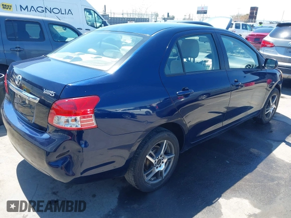 2008 Toyota Yaris with VIN JTDBT923881276508, listed as a IAAI auction lot 42001178 with 165,579 mi miles. Bid and sale history available at carsss.com. Image 4.