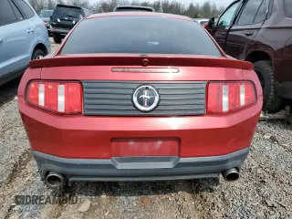 2010 Ford Mustang V6 with VIN 1ZVBP8AN3A5133074, listed as a Copart auction lot 52142895 with 124,033 mi miles and Salvage Title. Bid and sale history available at DreamBid. Image 6.