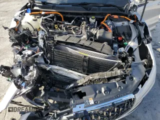 2024 Lincoln Corsair Grand Touring z VIN 5LMTJ5DZ7RUL19538, wystawiony jako Copart lot #44342865 z przebiegiem 3 972 mil mil oraz Szkoda całkowita • Salvage title. Historia ofert i sprzedaży dostępna na DreamBid. Obrazek 7.
