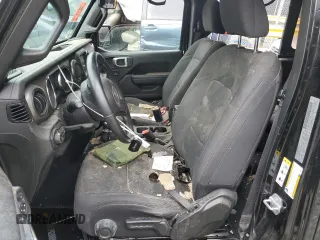 2019 Jeep Wrangler Unlimited Sport z VIN 1C4HJXDG4KW538961, wystawiony jako Copart lot #44018655 z przebiegiem 53 478 mil mil oraz Szkoda całkowita • Salvage title. Historia ofert i sprzedaży dostępna na DreamBid. Obrazek 7.