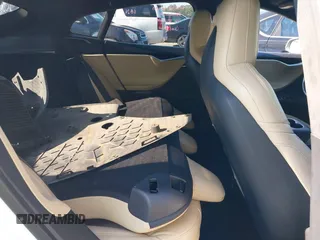 2016 Tesla Model S 70 with VIN 5YJSA1E16GF164264, listed as a IAAI auction lot 40976293 with 68,940 mi miles and . Bid and sale history available at DreamBid. Image 8.