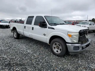 2015 Ford F-250 XL with VIN 1FT7W2AT1FEB50003, listed as a Copart auction lot 89136195 with 212,986 mi miles and Salvage title. Bid and sale history available at DreamBid. Image 4.