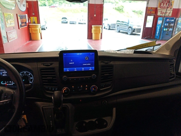 2020 Ford Transit z VIN 1FTBR1YG6LKA35821, wystawiony jako IAAI lot #42727394 z przebiegiem 86 896 mil mil oraz . Historia ofert i sprzedaży dostępna na DreamBid. Obrazek 12.