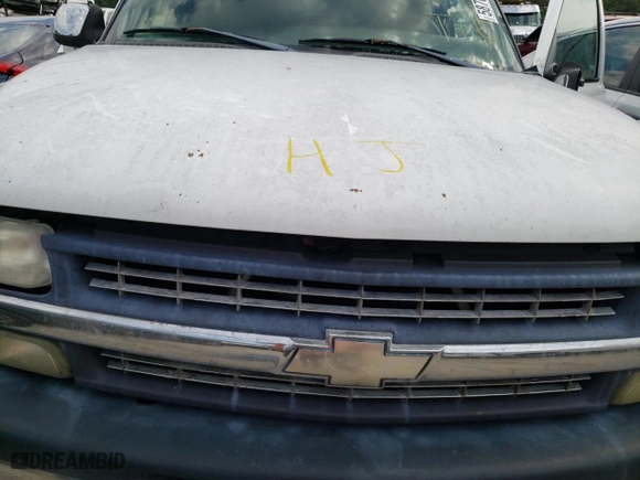 2001 Chevrolet Silverado 1500 LS with VIN 2GCEC19V111119845, listed as a Copart auction lot 58700484 with 0 mi miles and Non Repairable. Bid and sale history available at carsss.com. Image 13.