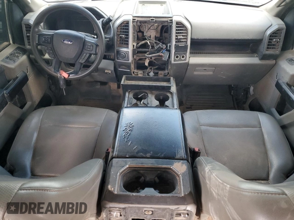 2022 Ford F-250 XL z VIN 1FT8W2BT6NED06215, wystawiony jako Copart lot #59161515 z przebiegiem Nie podano mil oraz Czysty tytuł • Clean title. Historia ofert i sprzedaży dostępna na DreamBid. Obrazek 8.